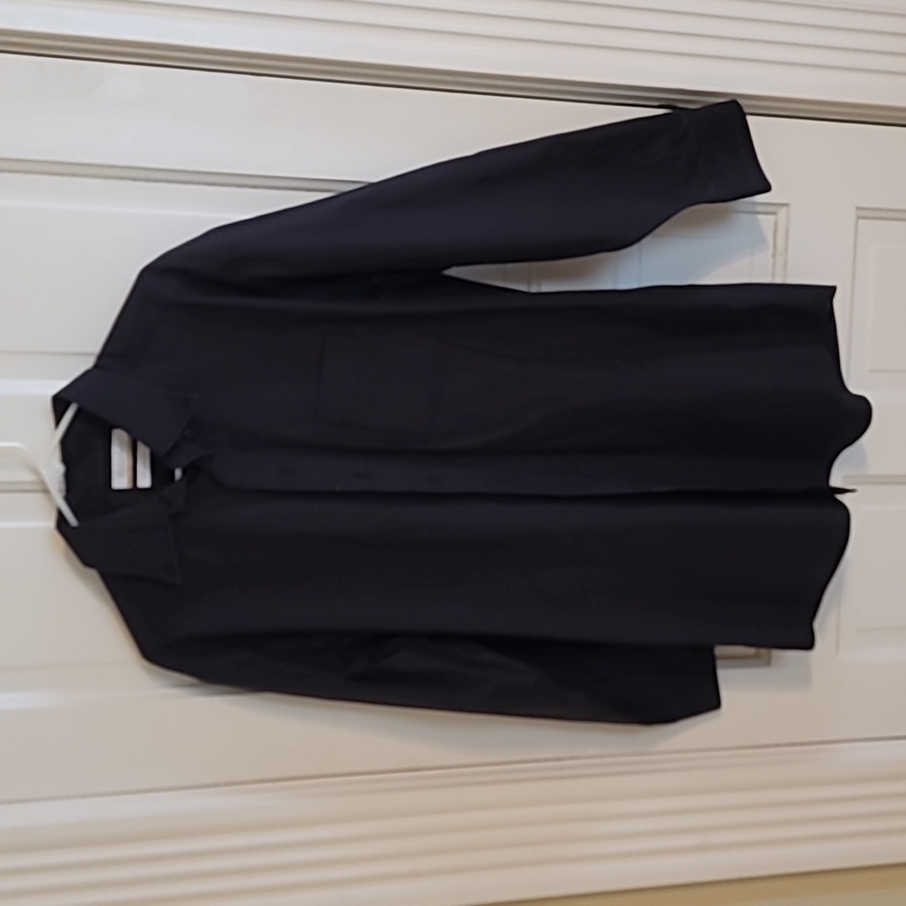Gold Label Roundtree and York dress shirt